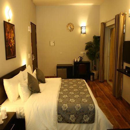 Anandam Clarks Inn Suites Vrindāvan מראה חיצוני תמונה