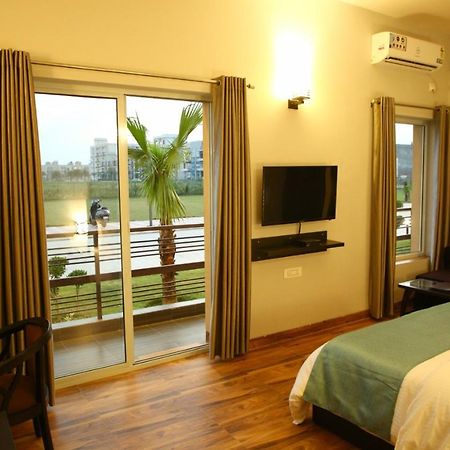 Anandam Clarks Inn Suites Vrindāvan מראה חיצוני תמונה