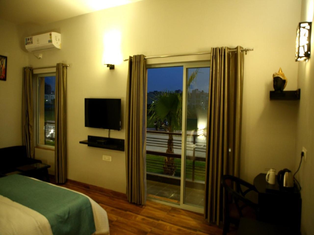 Anandam Clarks Inn Suites Vrindāvan מראה חיצוני תמונה