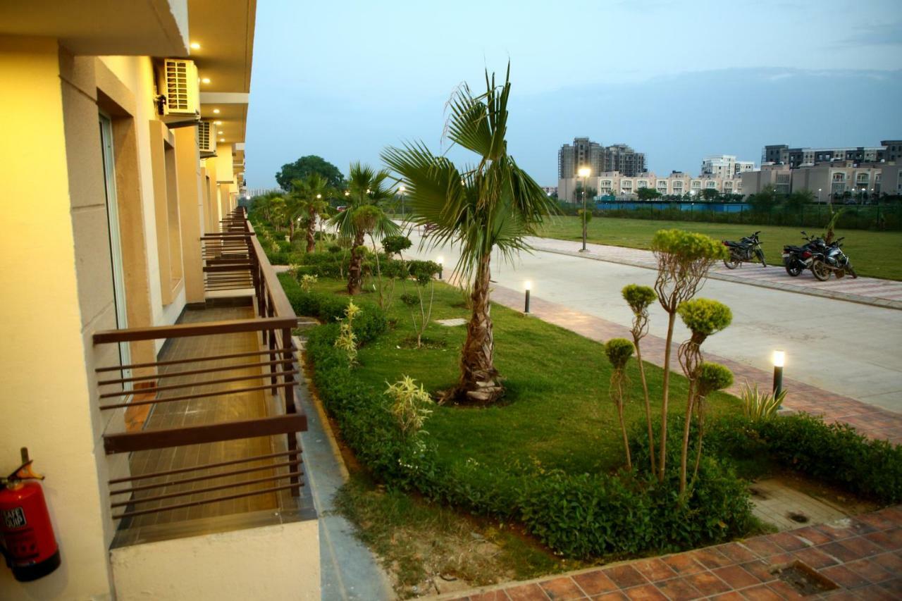 Anandam Clarks Inn Suites Vrindāvan מראה חיצוני תמונה
