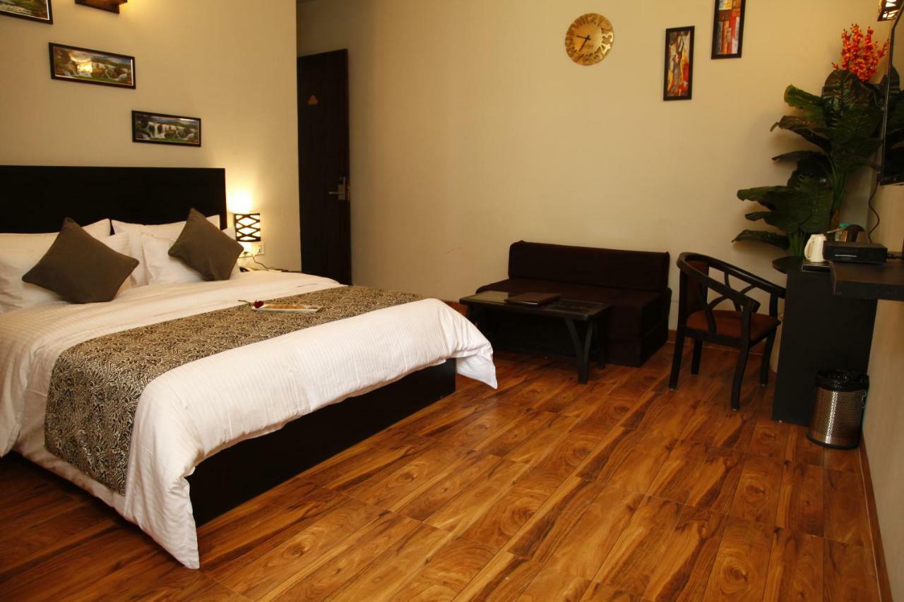 Anandam Clarks Inn Suites Vrindāvan מראה חיצוני תמונה