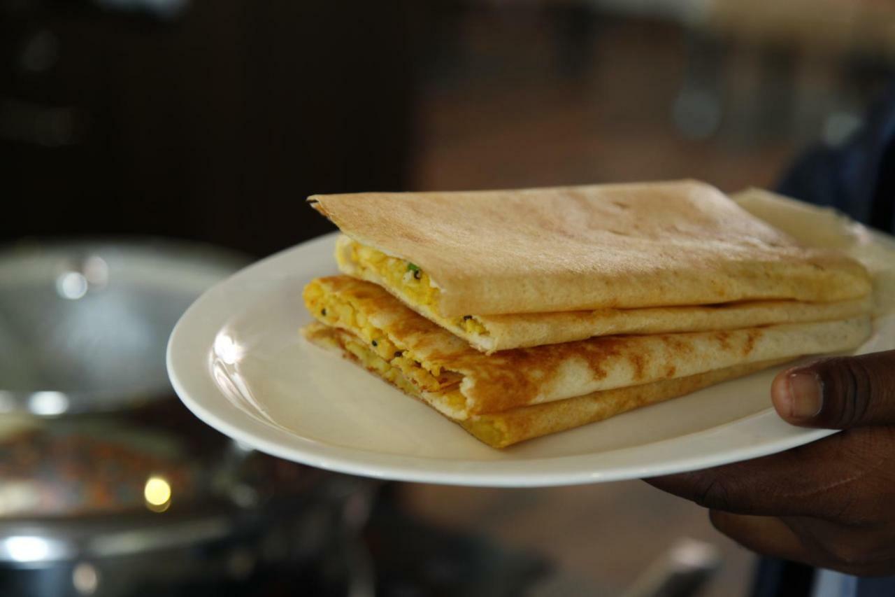 Anandam Clarks Inn Suites Vrindāvan מראה חיצוני תמונה