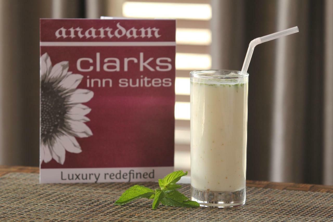 Anandam Clarks Inn Suites Vrindāvan מראה חיצוני תמונה